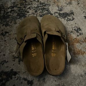 birks, tan (women size) never worn out. Tried on once